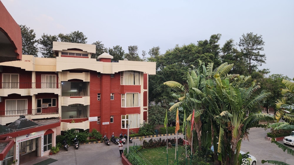 Red Bishop Tourist Complex