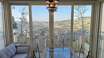 Luxury Boutique Property
