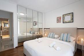 Seaside Elegance Brand New 2BD Luxury Stay
