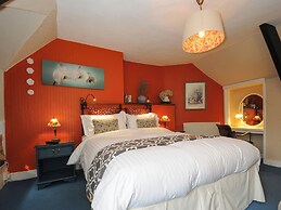Sycamore Apartment