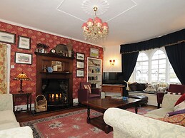 Sycamore Apartment