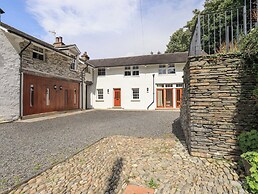 Abbots Reading Mews 2