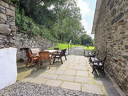 Abbots Reading Mews 2