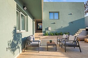 Nerium Luxury Suites