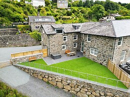 Plas Amherst