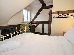 34 The Wharfage
