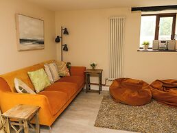 Horseshoe Cottage