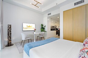 Lux BnB Aykon City