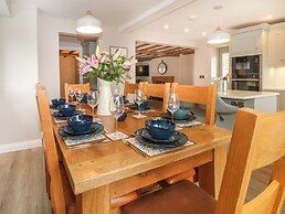 Small Lane Cottage