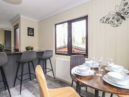 Alfresco Lodge