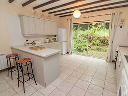 2 Cheriton Cottages