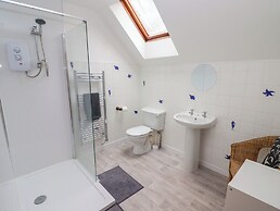 2 Cheriton Cottages