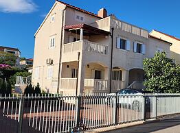 Charming Apartments Zara & Mia