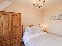 Maypole Cottage