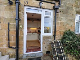 Maypole Cottage