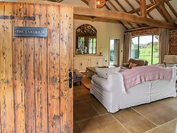 Fairoaks Barns