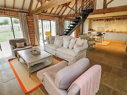 Fairoaks Barns