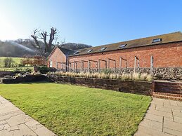Fairoaks Barns