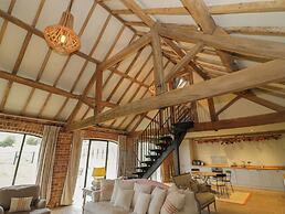 Fairoaks Barns