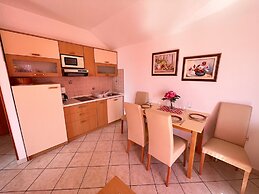 Apartman Kira 4