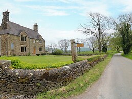 Upper Hurst Farmhouse