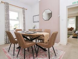 3 Nixon Terrace