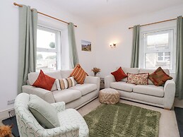 3 Nixon Terrace