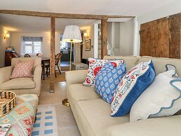 Holly Cottage