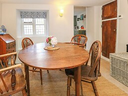 Holly Cottage