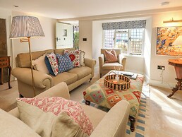 Holly Cottage