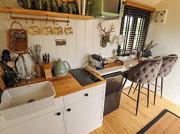 Limetree Luxury Glamping Portland