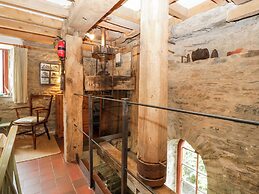 Halls Mill