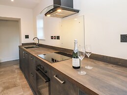 Luham Cottage