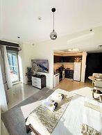 Modern Studio Dubai Marina