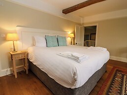 Hammonds Farmhouse