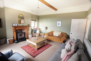 Hammonds Farmhouse