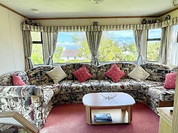 Caravan at Cartref