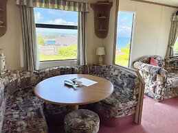 Caravan at Cartref