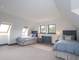 Ben Luna Lodge