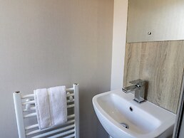 11A Mansion View