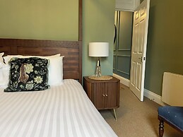 Sailors Rest