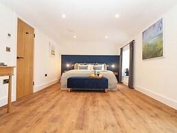Carn House