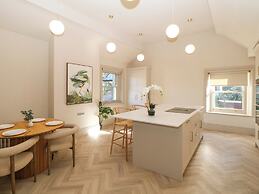 Chatsworth Suite