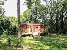 The Foxes Den Shepherds Hut