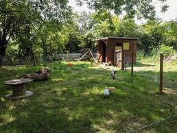 The Foxes Den Shepherds Hut