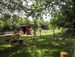 The Foxes Den Shepherds Hut