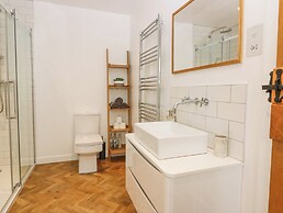 Cartshed