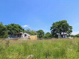 Hen's Hideaway