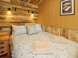 Hen's Hideaway