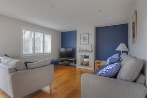 2 Studley Gardens
